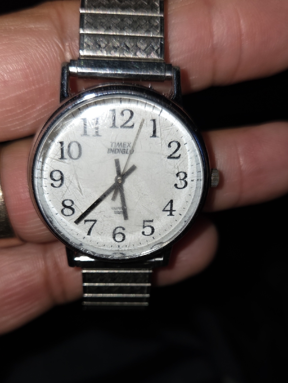 Vintage Timex Classic Quartz Men's Silver Tone Watch Stretch Bracelet New Batt